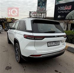 جيب جراند شيروكي